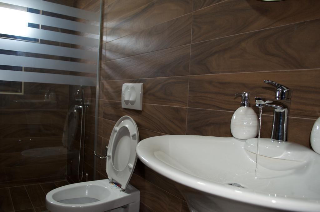 Flo Apartments Ulcinj Exterior photo